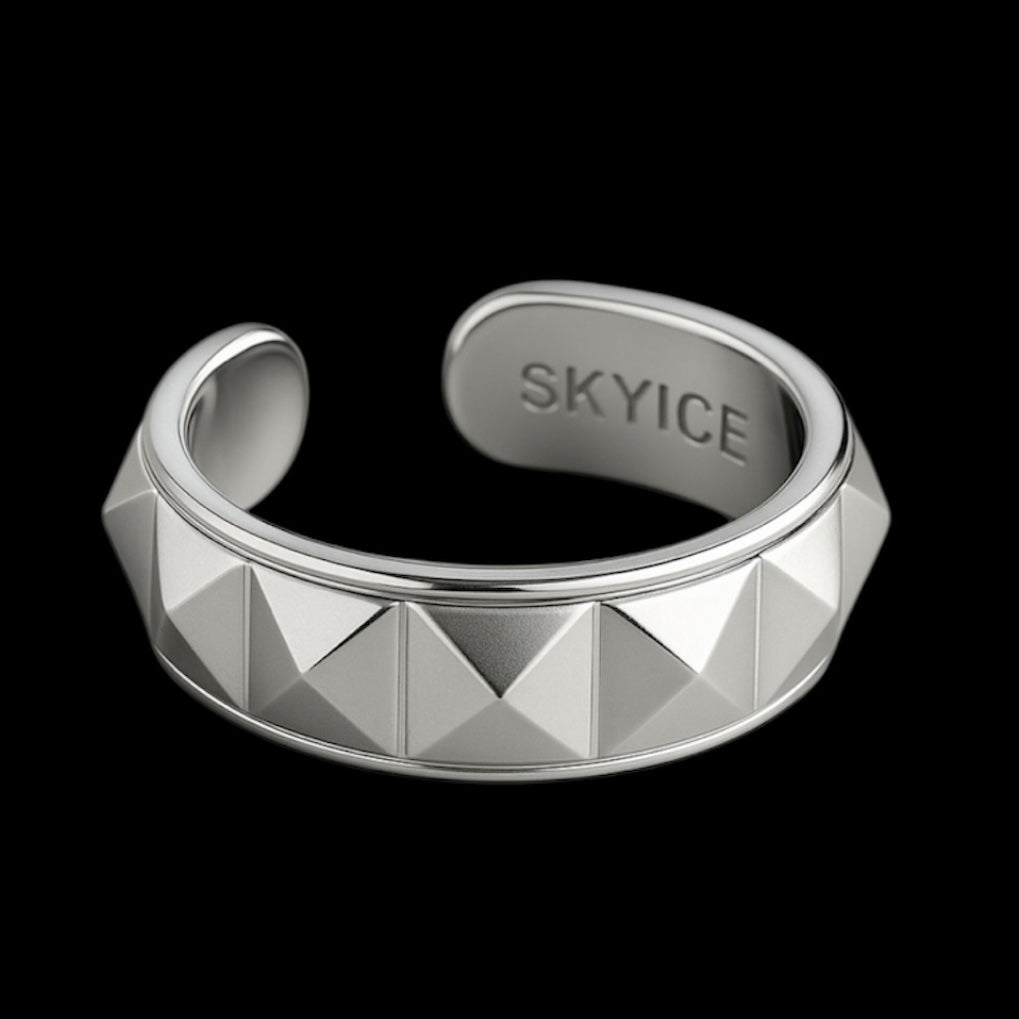 Edgy spike ring