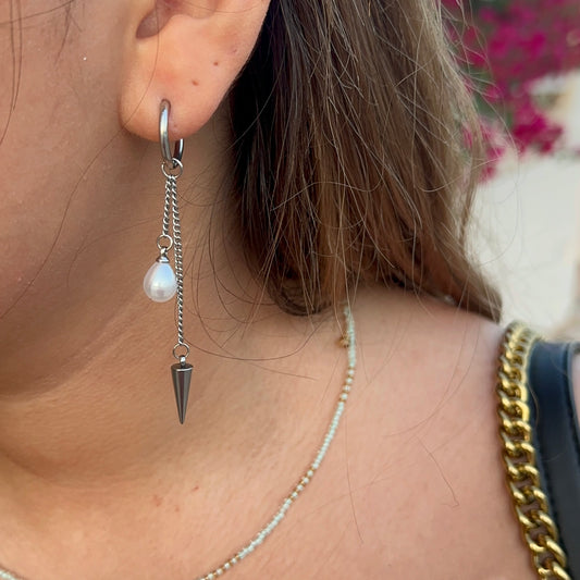 Spike pearl earrings